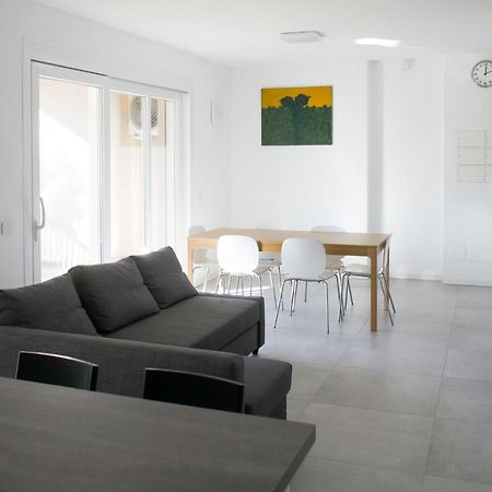Bnbutler - Govone - Ampio E Luminoso Appartamento Con Terrazza Milán Exterior foto
