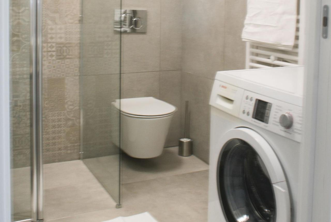 Bnbutler - Govone - Ampio E Luminoso Appartamento Con Terrazza Milán Exterior foto