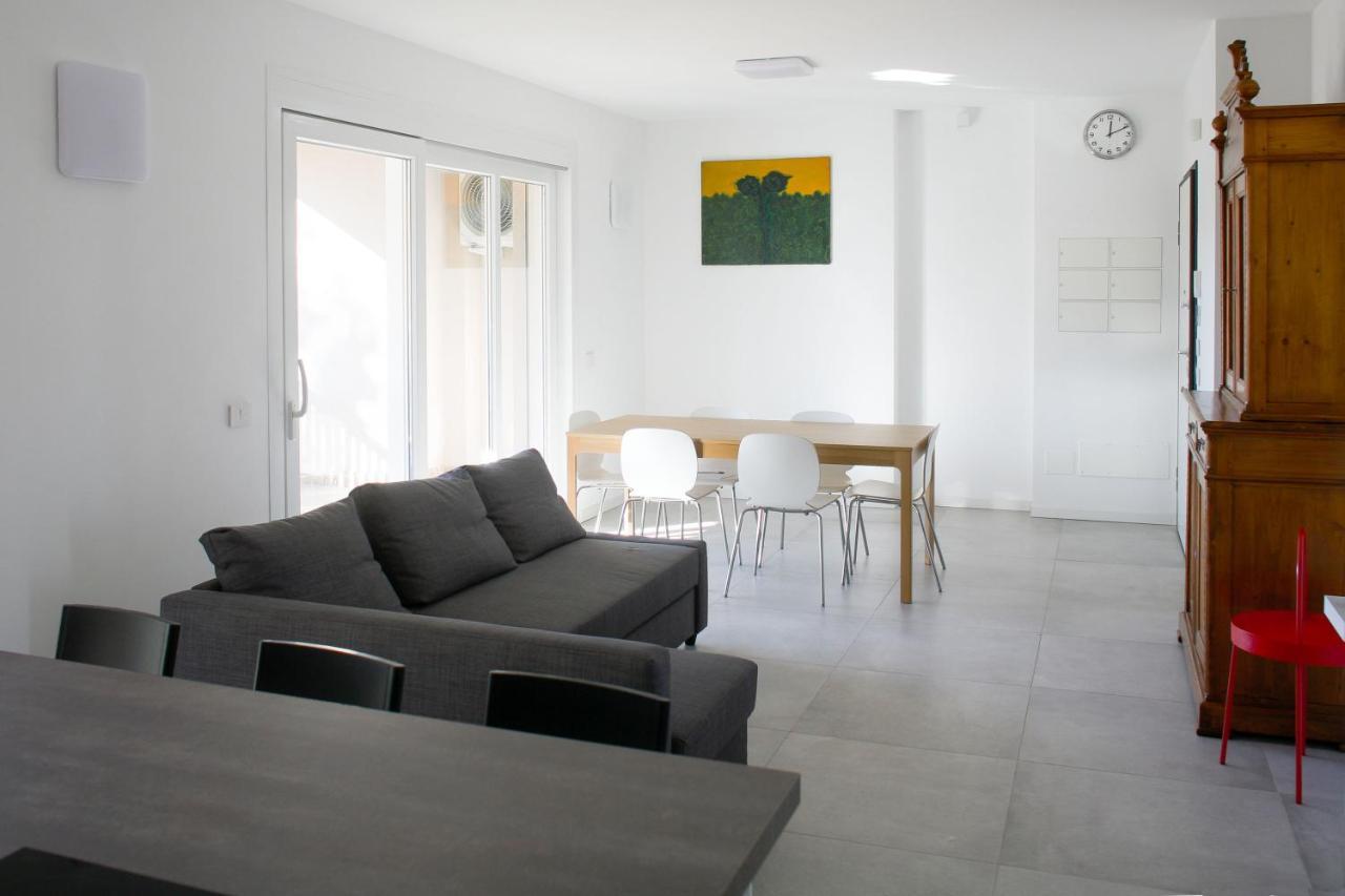 Bnbutler - Govone - Ampio E Luminoso Appartamento Con Terrazza Milán Exterior foto