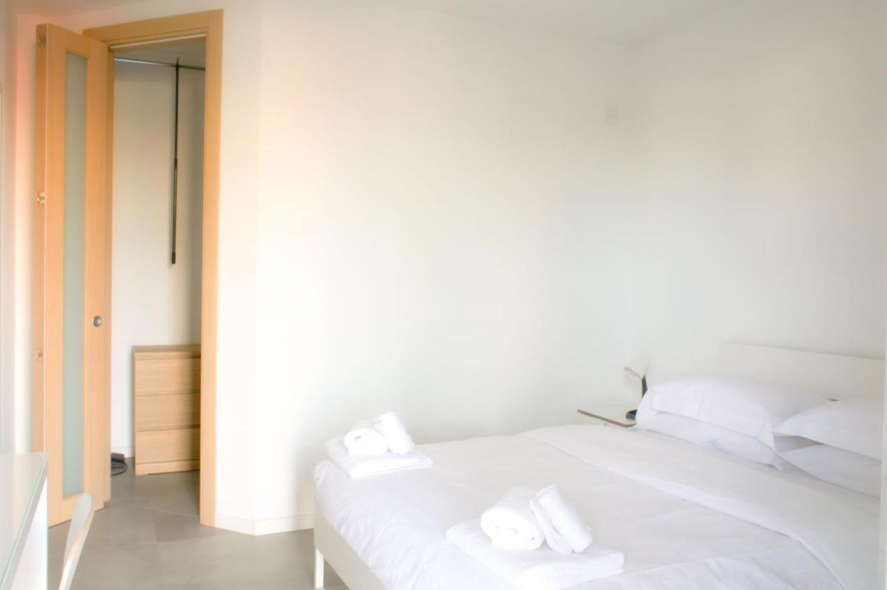 Bnbutler - Govone - Ampio E Luminoso Appartamento Con Terrazza Milán Exterior foto