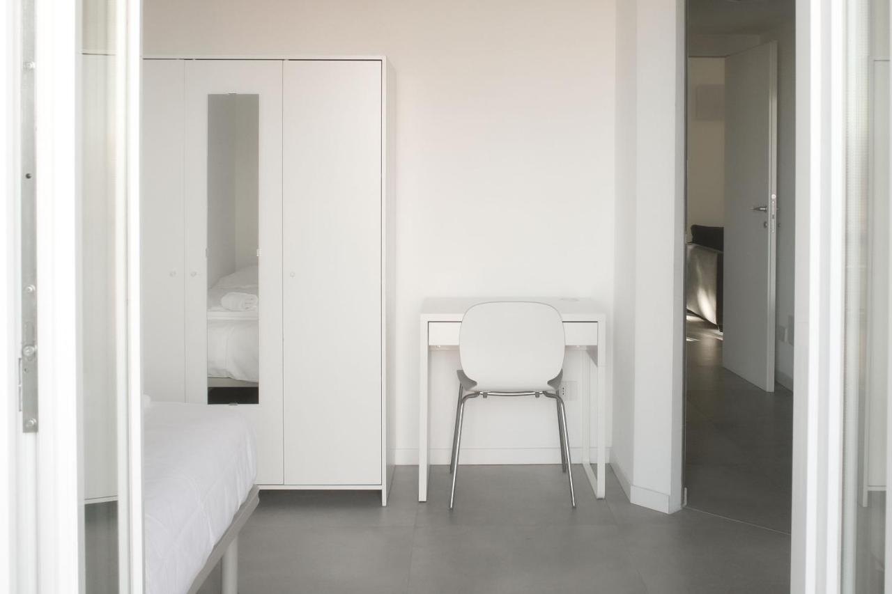 Bnbutler - Govone - Ampio E Luminoso Appartamento Con Terrazza Milán Exterior foto