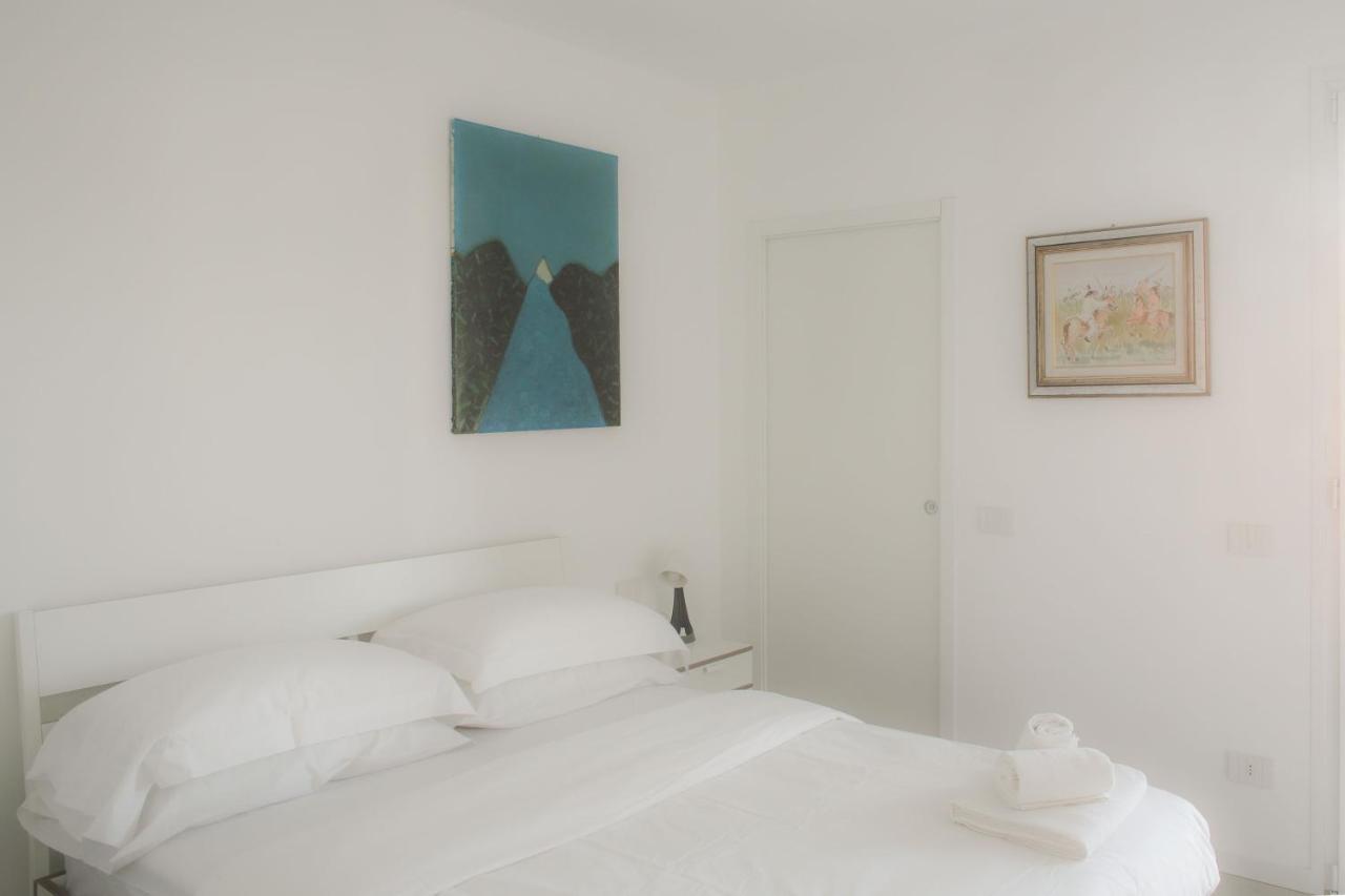 Bnbutler - Govone - Ampio E Luminoso Appartamento Con Terrazza Milán Exterior foto